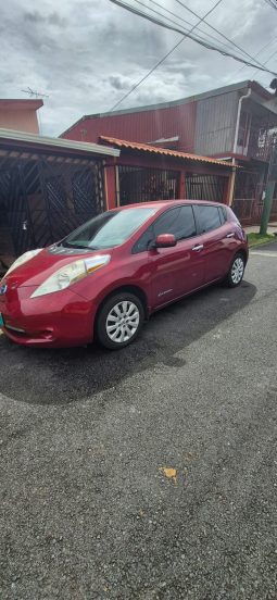 Excelente 2015 Nissan Leaf lleno