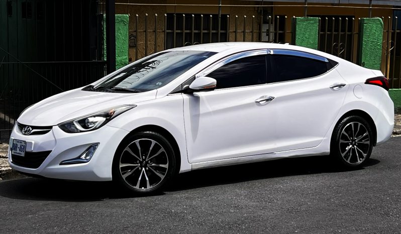 Excelente 2016 Hyundai Elantra lleno