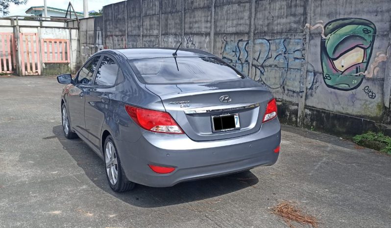 Excelente 2017 Hyundai Accent lleno