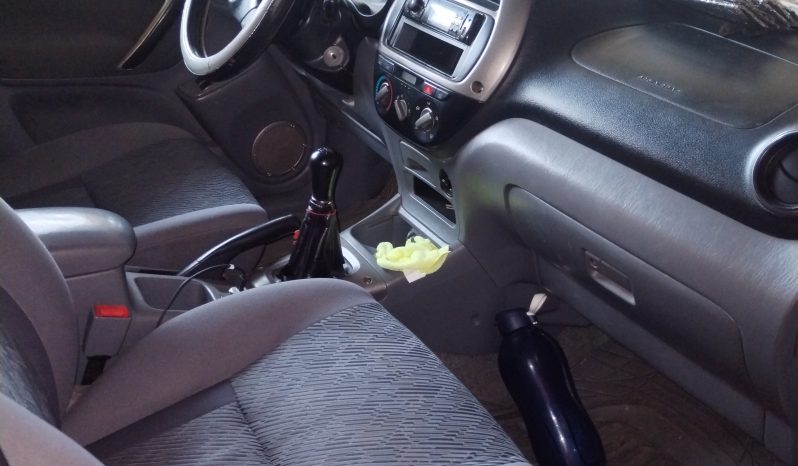 Bueno 2003 Toyota RAV4 lleno