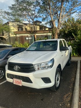 Excelente 2022 Toyota Hilux