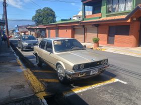 Regular 1984 BMW 3-Series