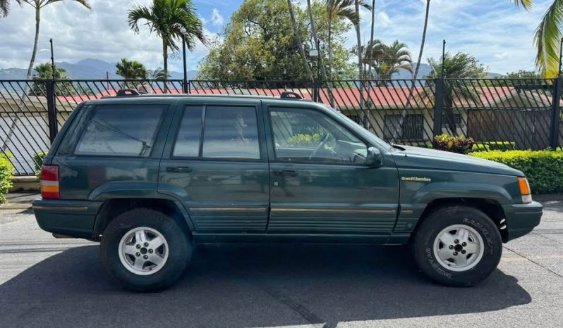 Regular 1993 Jeep Grand Cherokee lleno