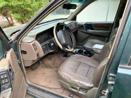 Regular 1993 Jeep Grand Cherokee lleno