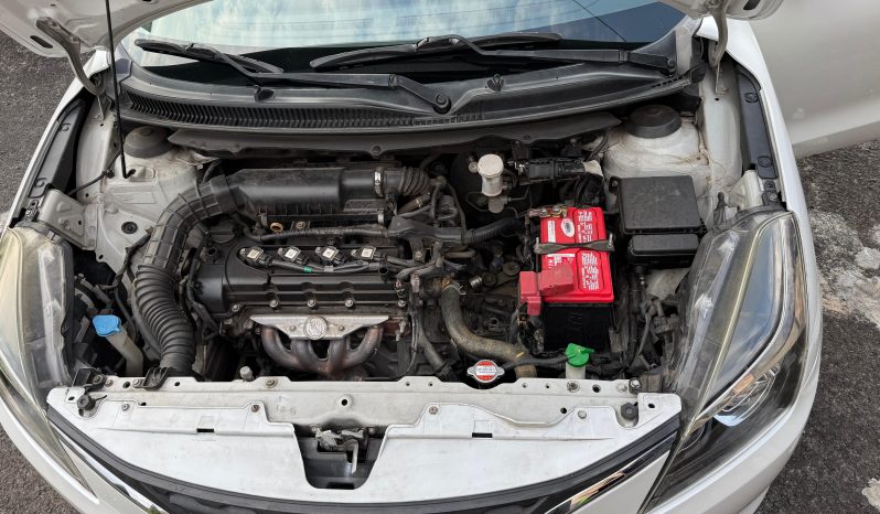 Excelente 2017 Suzuki Baleno lleno