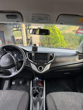 Excelente 2017 Suzuki Baleno