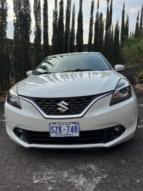 Excelente 2017 Suzuki Baleno