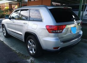 Excelente 2011 Jeep Grand Cherokee