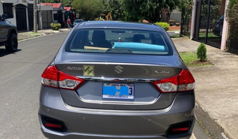 Muy Bueno 2017 Suzuki Ciaz lleno