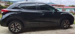 Excelente 2017 Nissan Kicks lleno
