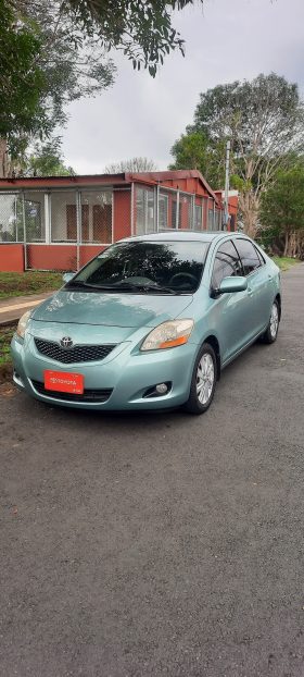 Excelente 2009 Toyota Yaris