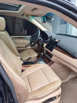 Excelente 2005 BMW X5