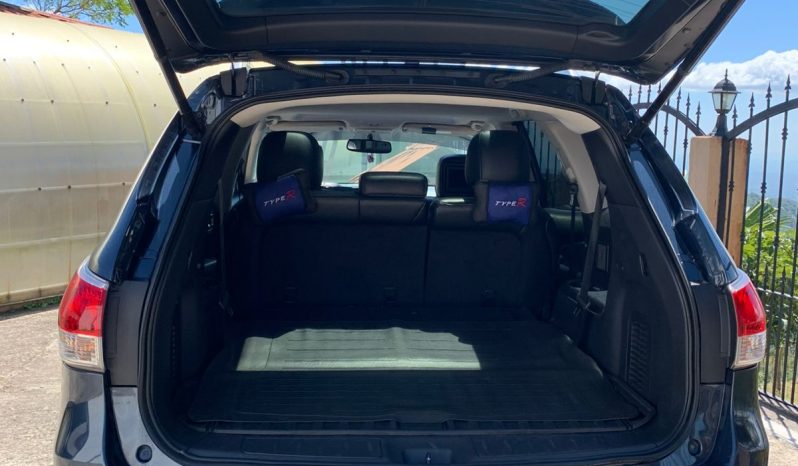 Excelente 2016 Nissan X-Trail lleno