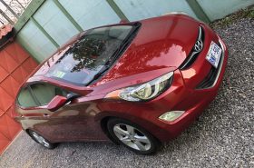 Excelente 2012 Hyundai Elantra