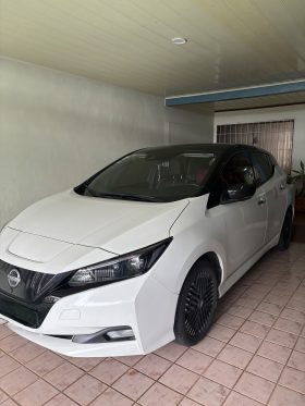 Excelente 2023 Nissan Leaf
