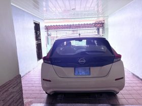 Excelente 2023 Nissan Leaf
