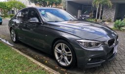 Excelente 2017 BMW 3-Series lleno