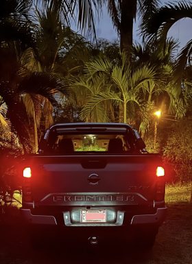 Excelente 2021 Nissan Frontier