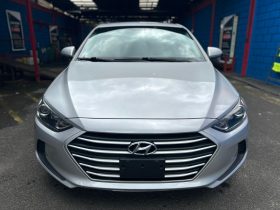 Excelente 2017 Hyundai Elantra