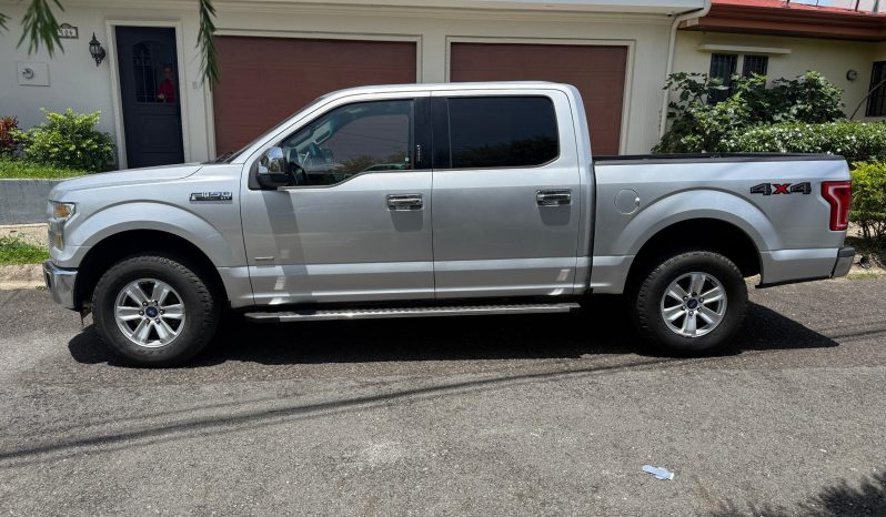 Excelente 2016 Ford F-Series (F150, F250, F350, F450) lleno