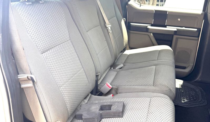 Excelente 2016 Ford F-Series (F150, F250, F350, F450) lleno