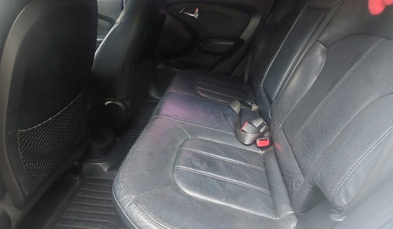 Muy Bueno 2011 Hyundai Tucson lleno