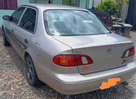 Bueno 1998 Toyota Corolla