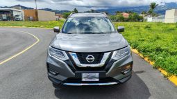 Excelente 2020 Nissan Rogue lleno