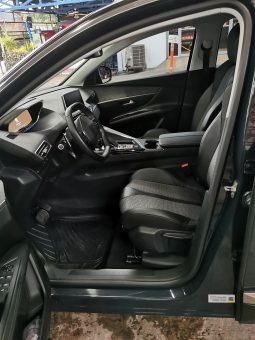Excelente 2020 Peugeot 3008 lleno