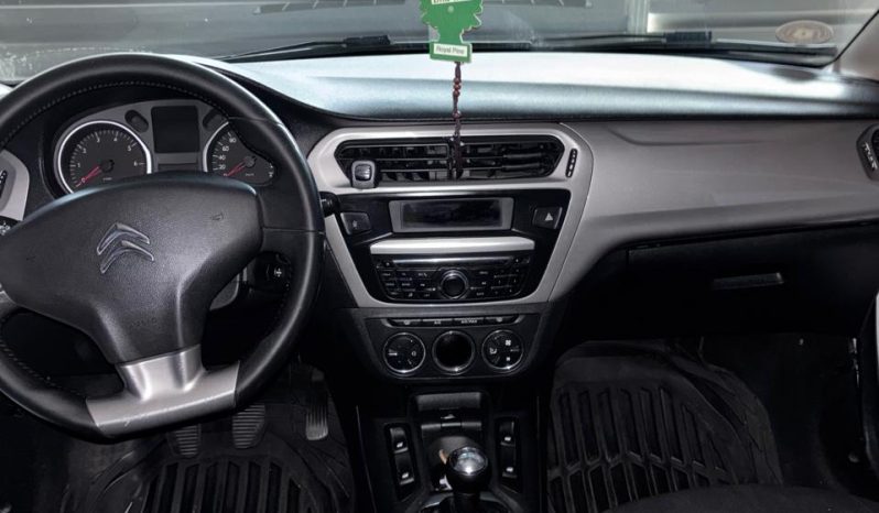 Muy Bueno 2017 Citroën C-Elysée lleno
