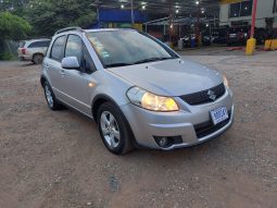 Excelente 2012 Suzuki SX4 lleno