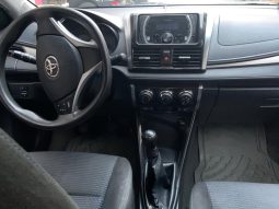 2014 Toyota Yaris lleno