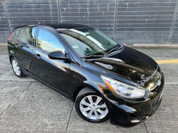 2017 Hyundai Accent lleno