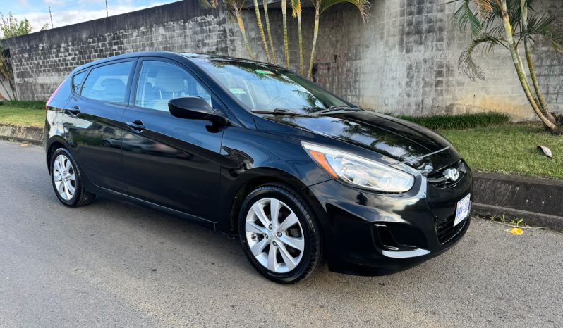 2017 Hyundai Accent lleno