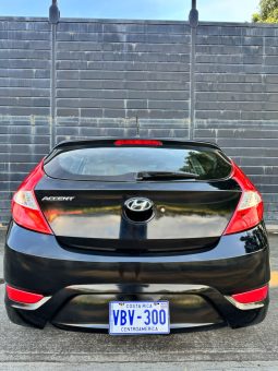 2017 Hyundai Accent lleno