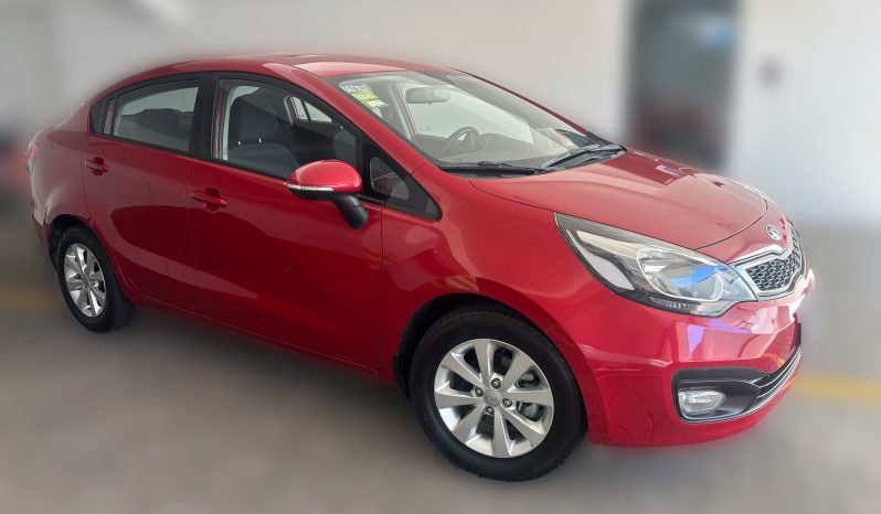 2014 Kia Rio lleno