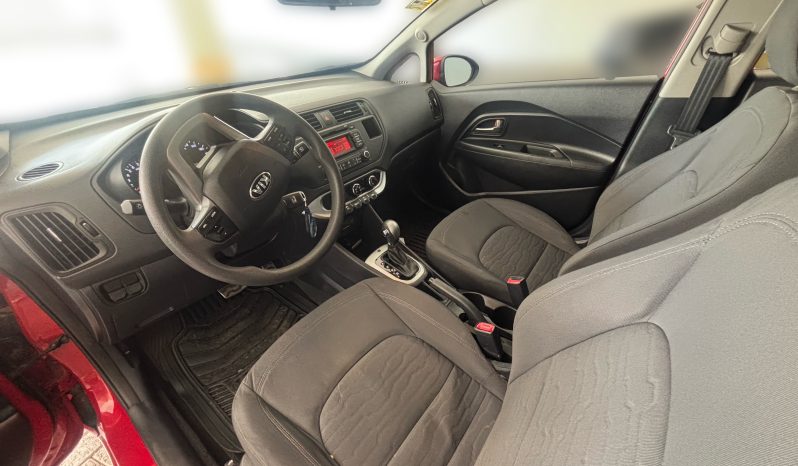 2014 Kia Rio lleno